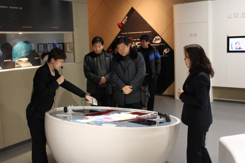 江苏省昆山市公安局禁毒大队一行6人来上海市禁毒科普教育馆参观考察并座谈 2012.12.20