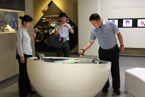 山西省孝义团市委书记张勇飞一行2人来上海市禁毒科普教育馆参观考察 2013.5.22