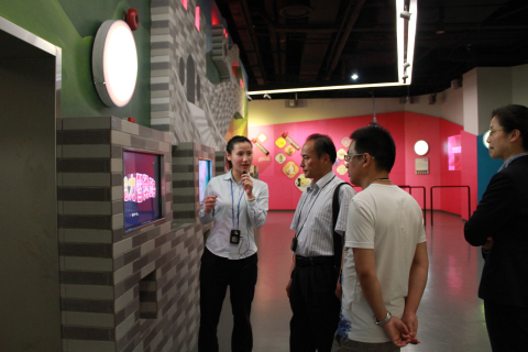 江苏省常熟市禁毒办一行3人来上海市禁毒科普教育馆参观考察 2013.5.24