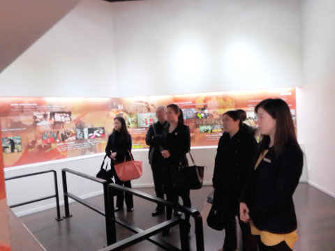 江苏省苏州市文明办一行5人来上海市禁毒科普教育馆参观考察 2015.3.29