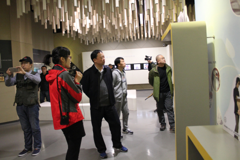 吉林省四平市公安局一行8人来上海市禁毒科普教育馆参观考察 2016.1.11