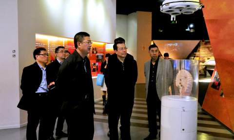 共青团山西省委党组成员、省少工委主任马慧健一行10人来上海市禁毒科普教育馆参观考察 2016.3.8