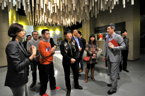 共青团福州市委书记赵春荣一行12人来上海市禁毒科普教育馆参观考察 2016.3.30