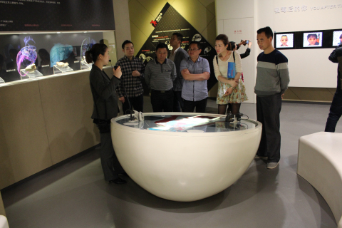 安徽省宣城市郎溪县青少年校外活动中心一行6人来上海市禁毒科普教育馆参观考察 2016.4.15