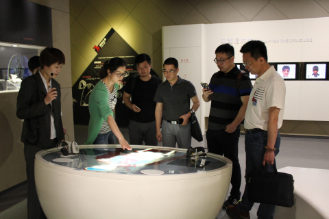 福建省公安厅禁毒总队一行5人来上海市禁毒科普教育馆参观考察 2016.5.4