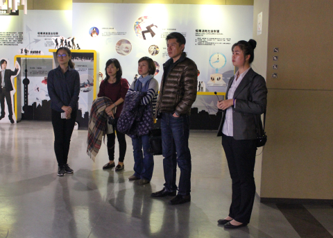 中国信托反毒教育基金会黄维庆主任一行3人来上海市禁毒科普教育馆参观考察 2016.11.3