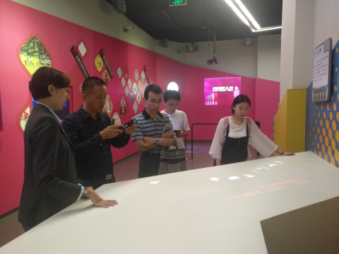 郑州市禁毒办一行3人来上海市禁毒科普教育馆参观考察 2017.9.21