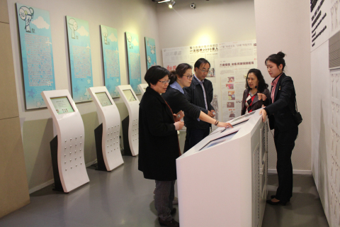 崇明禁毒办副主任薛美一行2人来上海市禁毒科普教育馆参观考察 2018.3.15