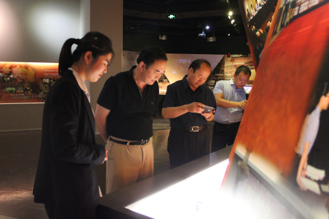 内蒙古自治区鄂尔多斯市禁毒办一行3人来上海市禁毒科普教育馆参观考察 2018.5.30