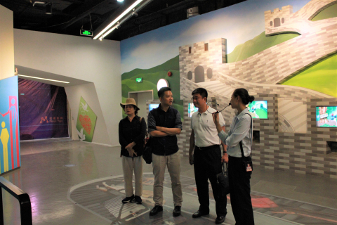 海南省禁毒总队副总队长周江山一行4人来上海市禁毒科普教育馆参观考察 2018.9.20