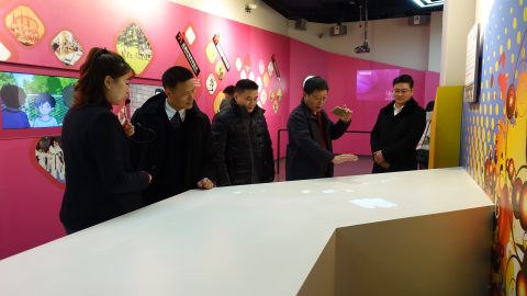 湖南省长沙市公安局禁毒支队一行6人来上海市禁毒科普教育馆参观考察 2018.12.29