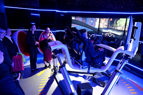 越南胡志明市共青团胡志明市委员会代表团一行12人来上海市禁毒科普教育馆参观访问 2019.12.18